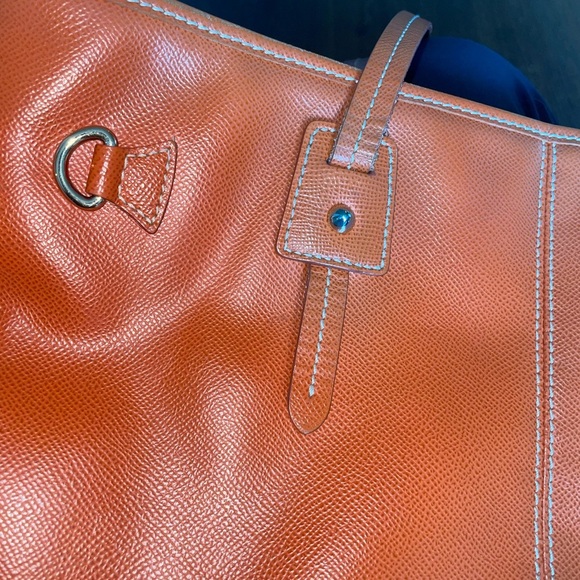 Authentic Dooney & Bourke Davis Tassel Saffiano Leather Large Tote Bag in Orange - Picture 7 of 11